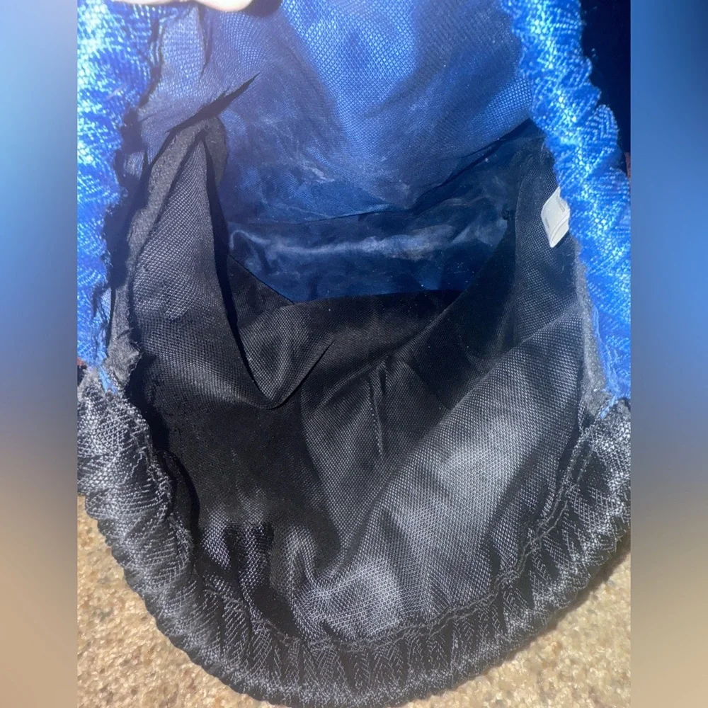 Adidas Drawstring Bag - Picture 3 of 4